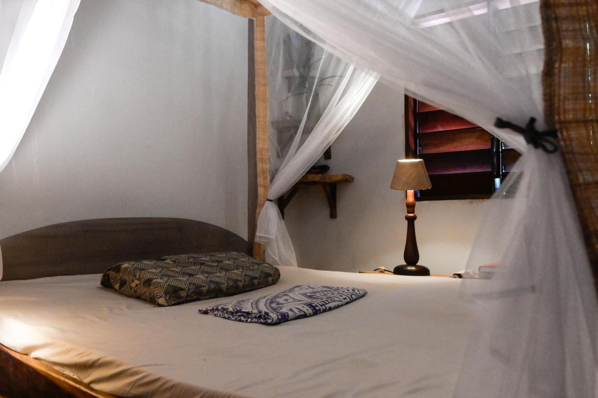 Shambala Madagascar: Beachfront Lodge And Adventures Ambolobozo Bagian luar foto
