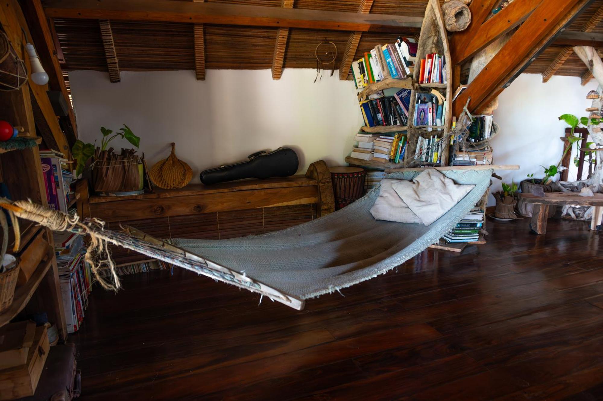 Shambala Madagascar: Beachfront Lodge And Adventures Ambolobozo Bagian luar foto